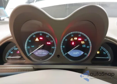 2004 Mercedes-Benz Sl 500 500 из США, поврежденный, VIN WDBSK75F74F072792